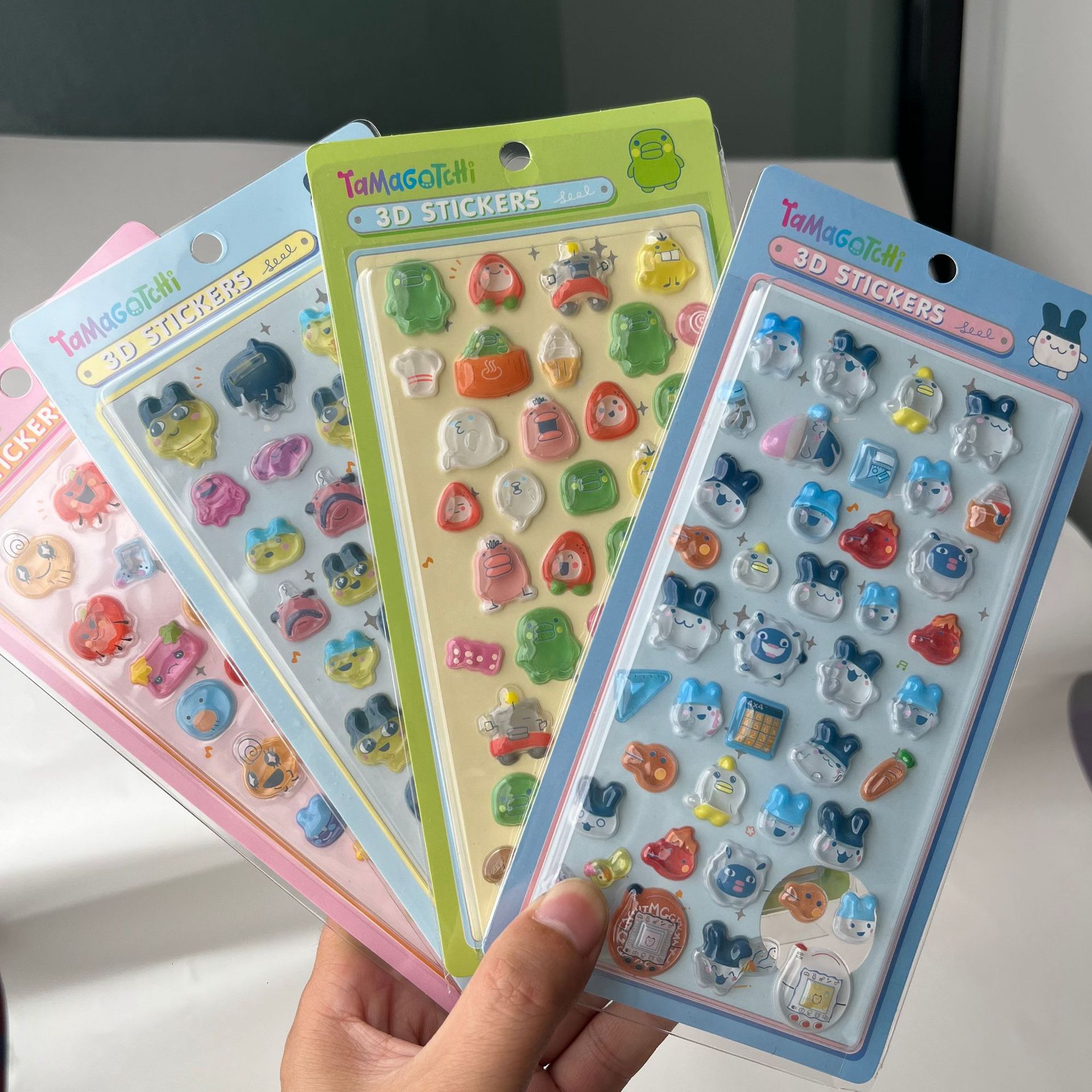 Electronic Gift - Stiker 3D Tamagotchi Lucu Retro Digital