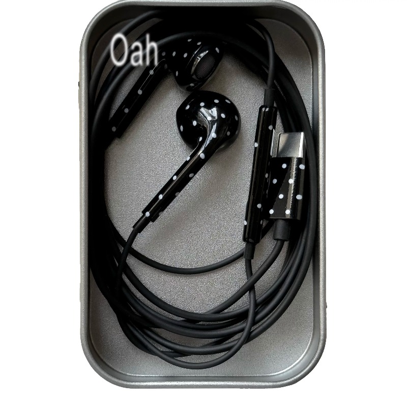 Oah Polka Dot Earphone Berkabe - Electronic Gift ulasan dan harga